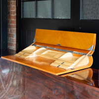 Jaime Tresserra Clapés Carpett Secretaire