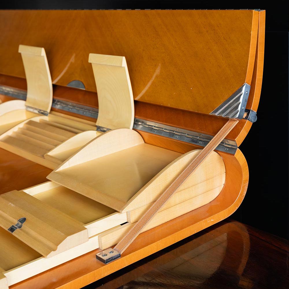 Jaime Tresserra Clapés Carpett Secretaire